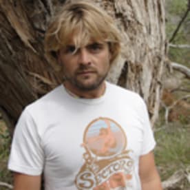 Xavier Rudd Bio (2010)