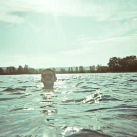 Peter Silberman Unveils "Slips Away"