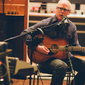 LA Times PREMIERES NEW GREG GRAFFIN TRACK